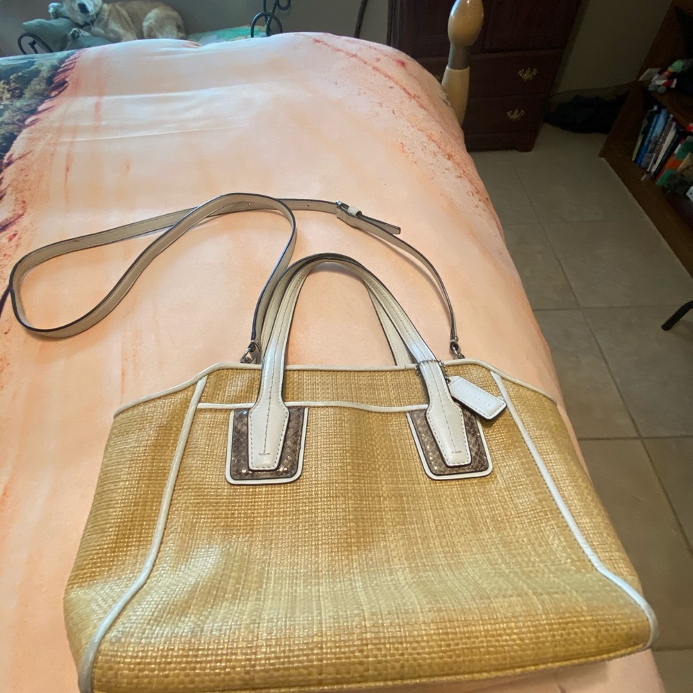Coach straw shoulder bag